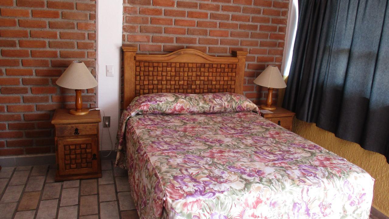 Hotel Villa Monarca Inn Zitácuaro Exterior foto
