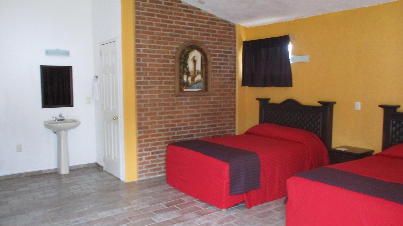 Hotel Villa Monarca Inn Zitácuaro Exterior foto